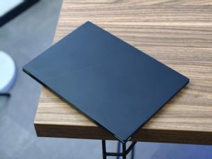 ASUS Zenbook 14 OLED: Laptop AI Performa Tinggi & Super Tipis