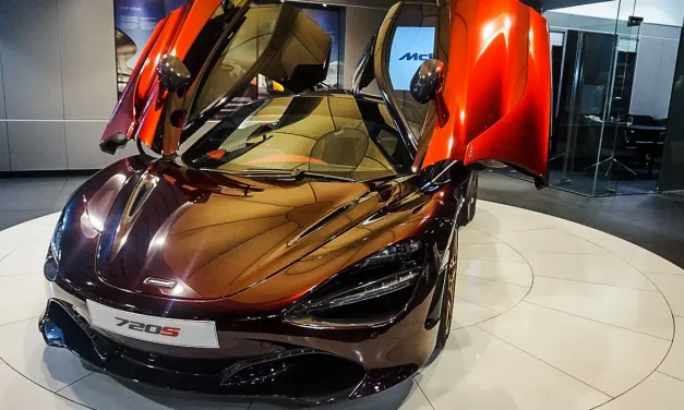 McLaren 720S: Supercar Kelas Dunia Dengan Teknologi Terkini