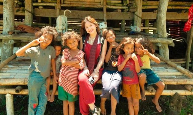 Menyingkap Pesona Kampung Adat Sumba Dengan Bella Graceva