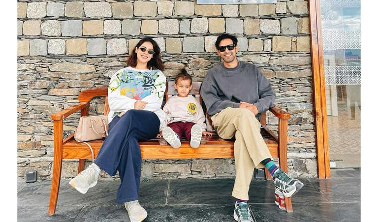 Liburan Romantis Sheetal Thakur & Vikrant Massey Di Shimla