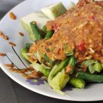 Kuliner Nusantara! Lontong Pecal Yang Menggugah Selera