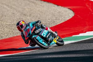 Duel Panas Moto3! Quiles Tak Senang Start Di Belakang Veda