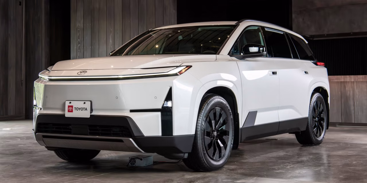 Toyota Highlander EV 2027: SUV Keluarga Dengan Fast Charging