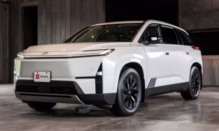 Toyota Highlander EV 2027: SUV Keluarga Dengan Fast Charging