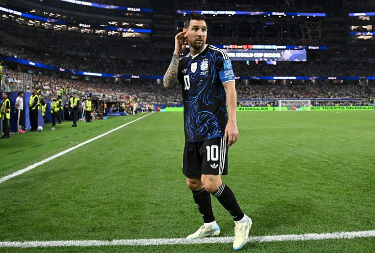 Lionel Messi Versi Slow Motion, Tapi Hasilnya Selalu Maksimal
