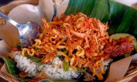 Nasi Jinggo: Kuliner Khas Bali Murah, Praktis & Menggugah Selera