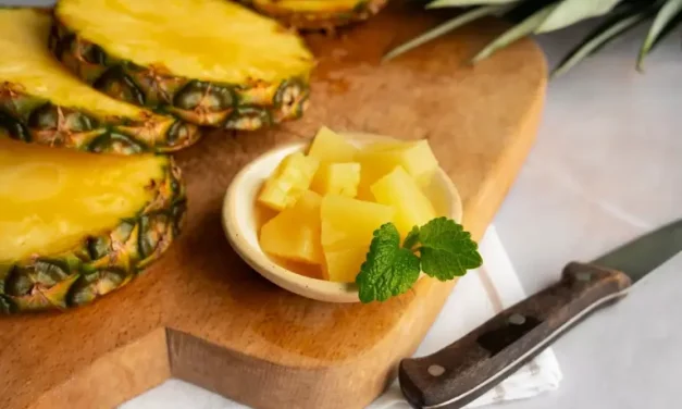 Minuman Herbal Unik! Teh Kulit Nanas Yang Kaya Khasiat