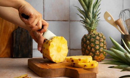 Sering Makan Nanas? Kenali Kelompok Orang Perlu Waspada