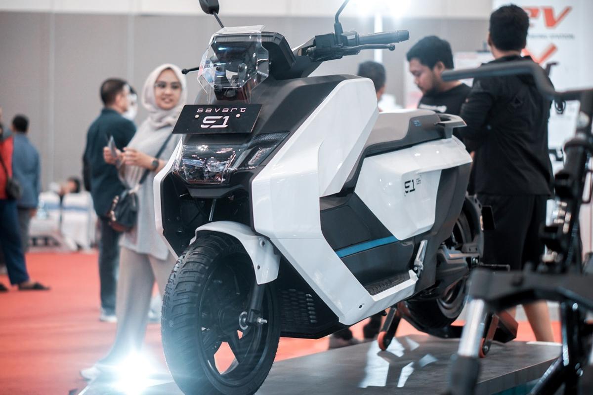Savart S-1P Motor Listrik Futuristis, Melaju Hingga 120 Km/Jam