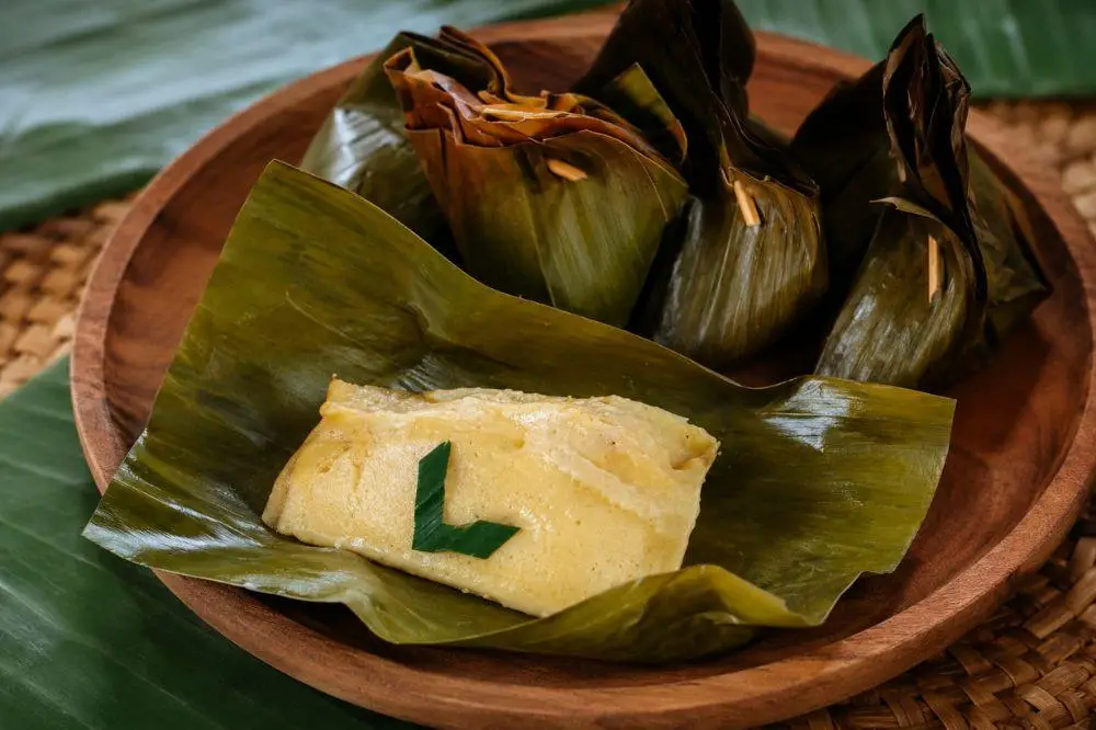 Barongko, Kue Pisang Khas Bugis Yang Manis Dan Lembut
