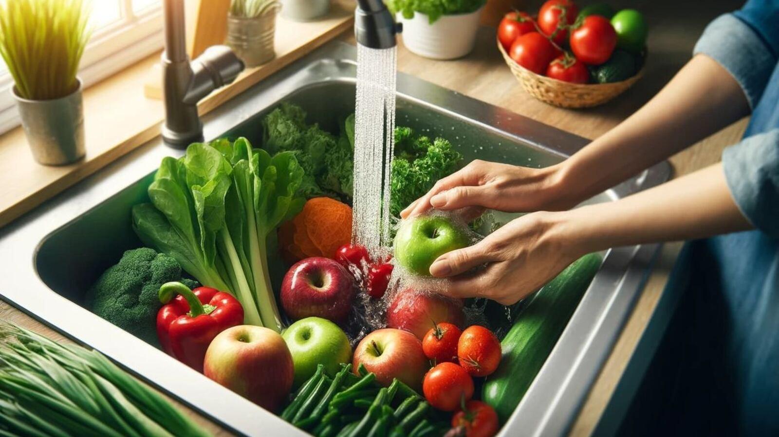Sering Makan Lalapan? Risiko Telur Cacing Dari Sayuran Mentah