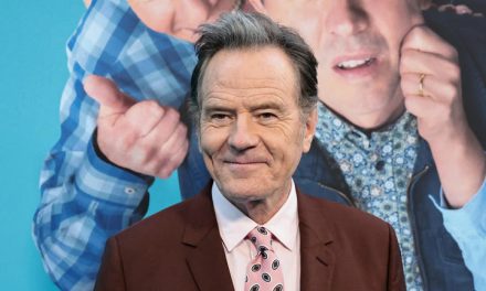 Penuh Emosi! Bryan Cranston: Kesedihan Atas Kepergian RJ Mitte
