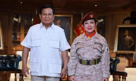 HBD Mas Bowo! Titiek Soeharto Unggah Foto Muda Prabowo