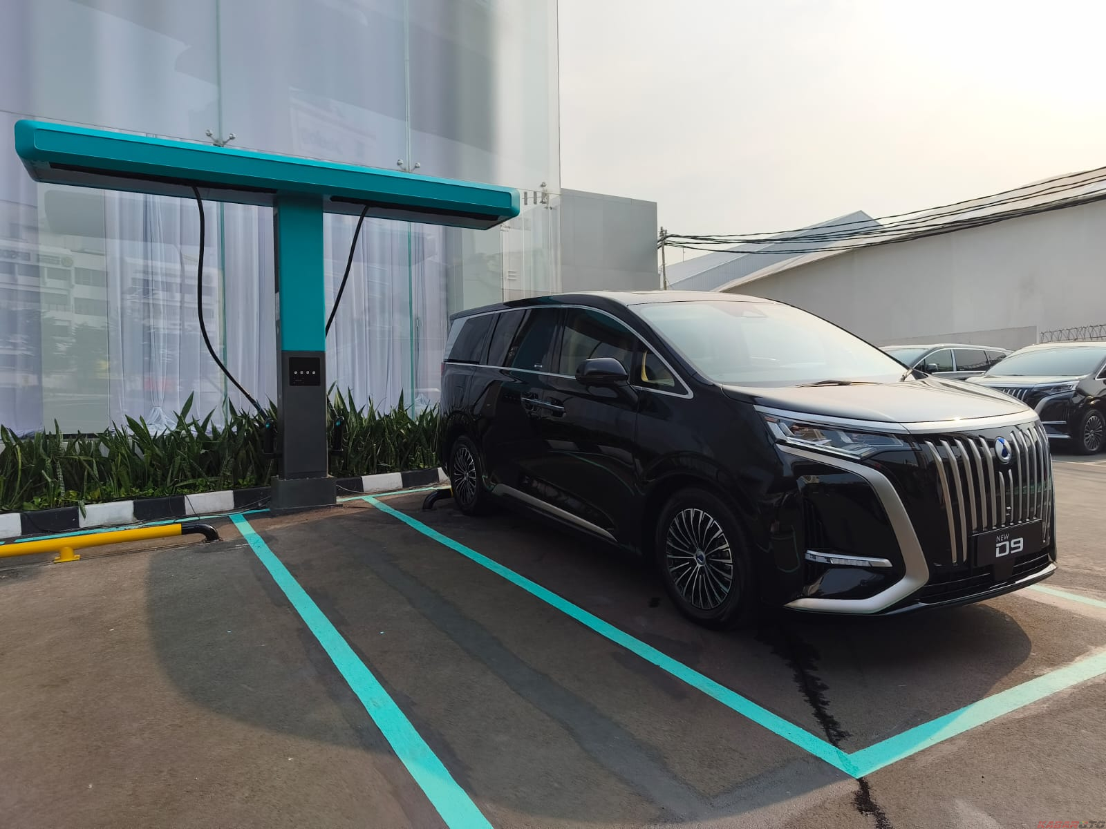 Siap Makin Praktis! BYD Kenalkan Teknologi Ngecas 9 Menit